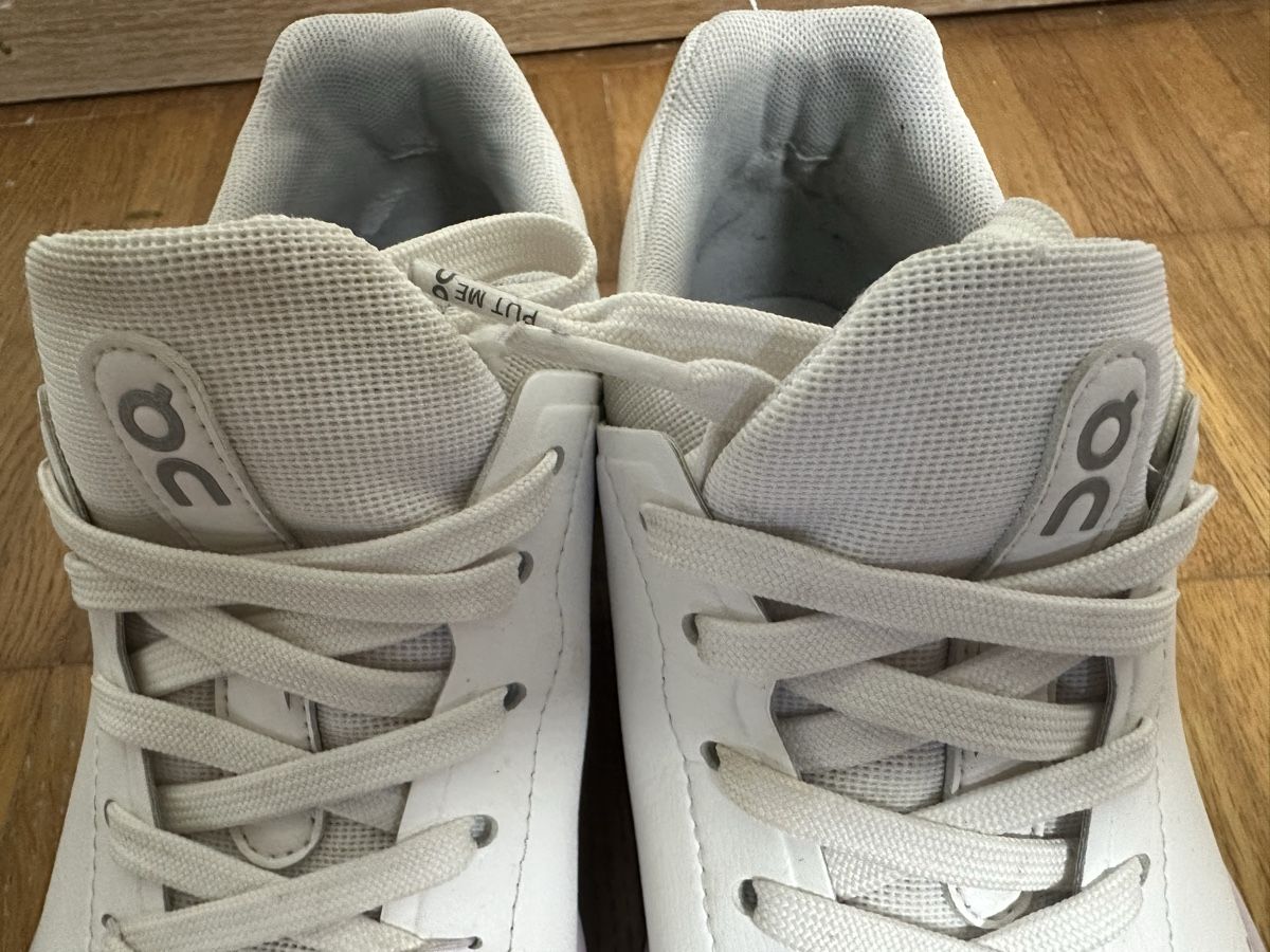 On Scarpe da donna: On The Roger Advantage Damen Sneaker, Gr. 40 – Usato da Liestal venduto da ichjel 9