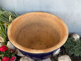 Pot de fleurs en terracotta émaillée