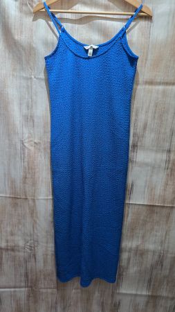 🎉 H&M Crinkle Kleid mit Beinschlitz - S - Königsblau