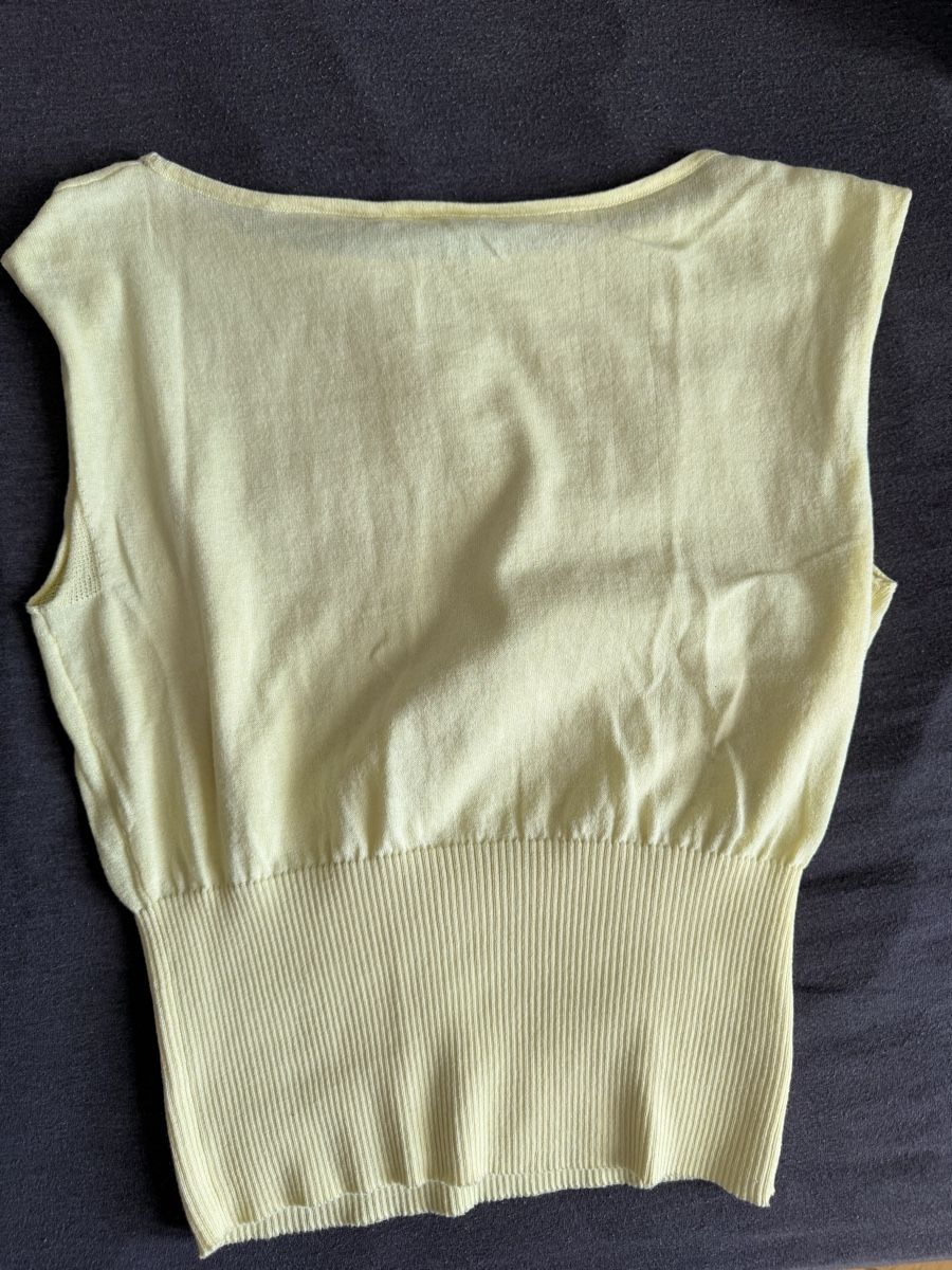 Stradivarius Top: Butteryellow Sommertop – Usato da Unterentfelden venduto da ame_tf2n 3
