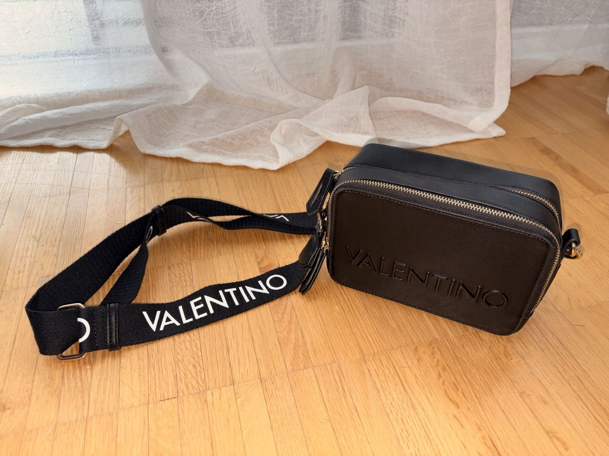 Valentino Borse da donna: Schwarze Valentino Handtasche – Usato da Winterthur venduto da Davidloetscher 1