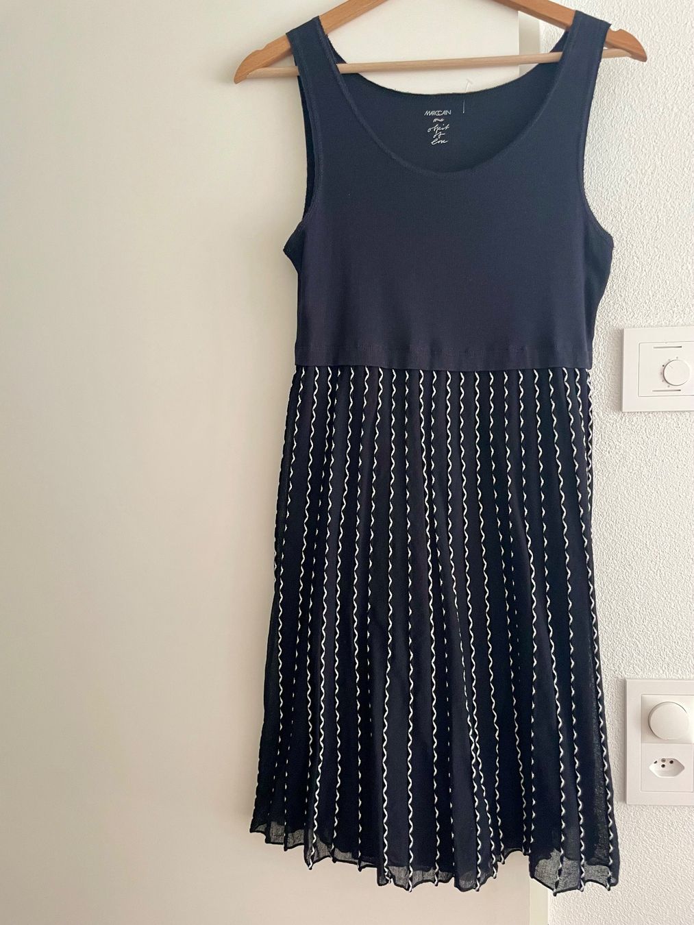 Marc Cain Robes: Schönes Kleid von MARCCAIN – D'occasion à Neuwilen par bobbel01