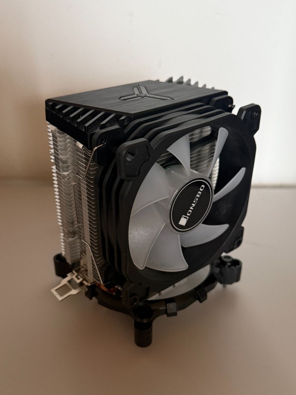 Jonsbo Componenti elettronici: Jonsbo CR-1200 Tower RGB CPU Kühler – Usato da Hermetschwil-Staff venduto da b6mp