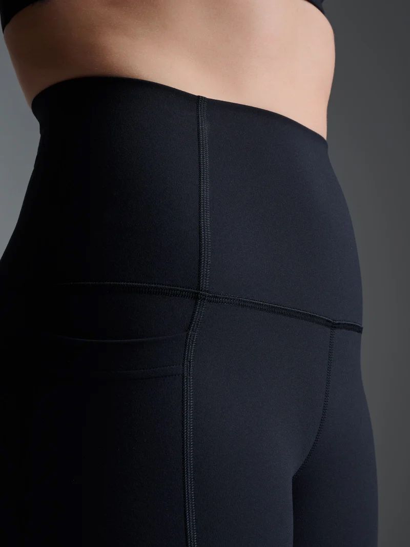 Leggings: LNDR Legging schwarz – Usato da Arbon venduto da gab_tkx8 2