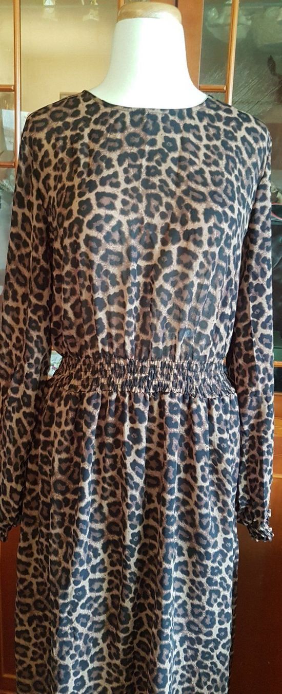 H&M Vestiti: Wadenlanges langärmliges Leo-Kleid – Nuovo (secondo la descrizione) da Oberengstringen venduto da Sheera7 2