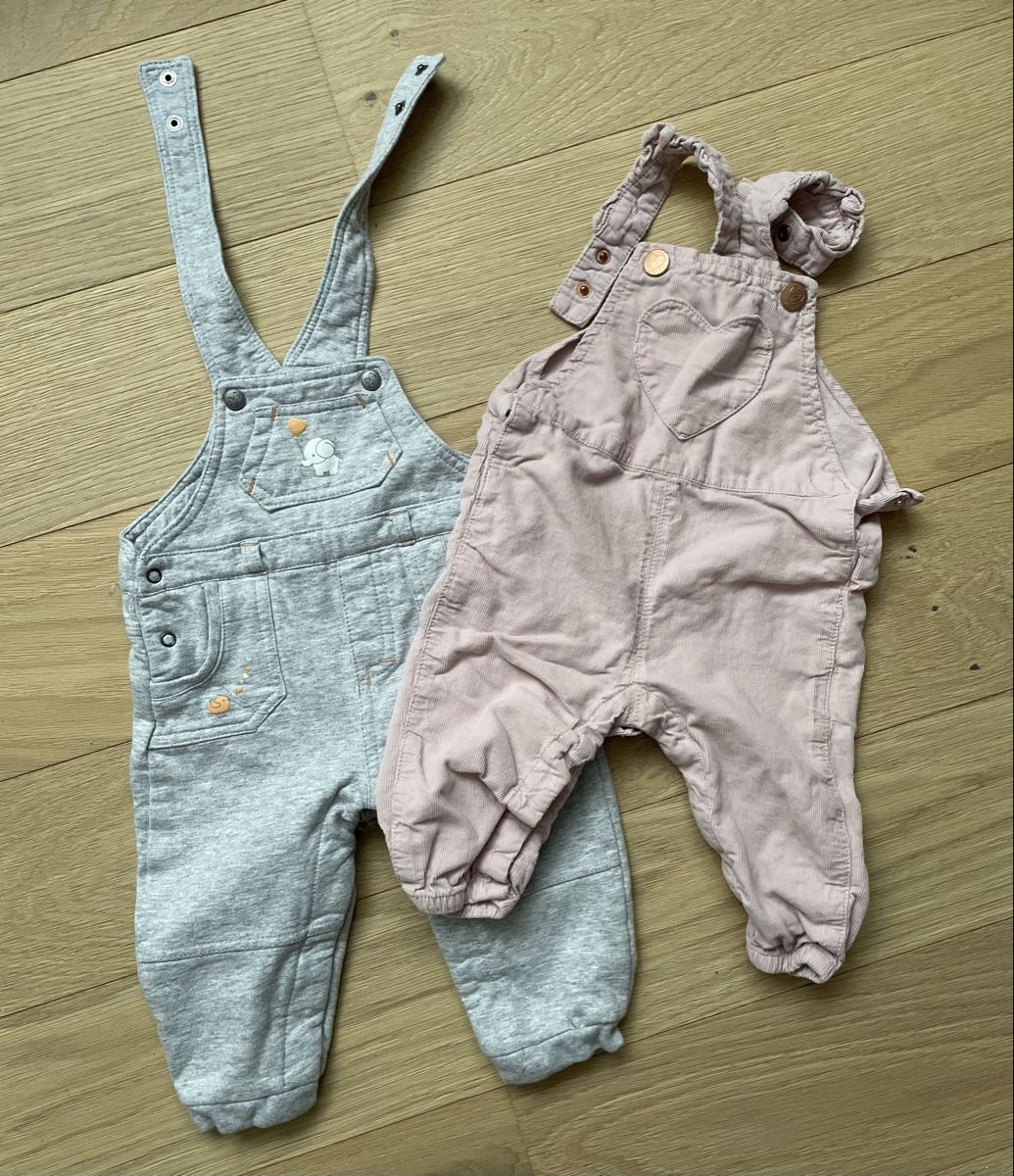 Pantaloni: Latzhosen Gr. 74 – Usato da Niederhelfenschwil venduto da jas_sq7y