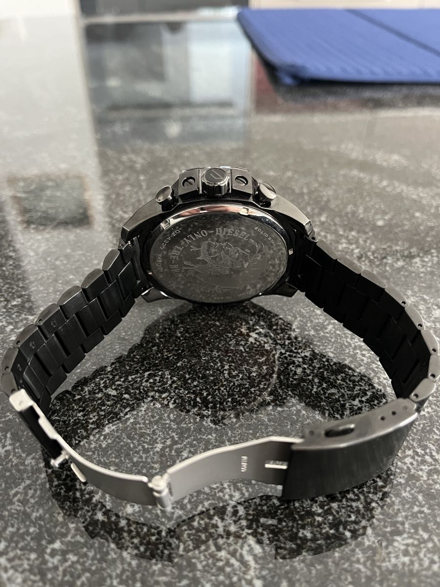 Diesel Orologi: Diesel Mega Chief Uhr – Nuovo (secondo la descrizione) da Ruswil venduto da Butcher55 1