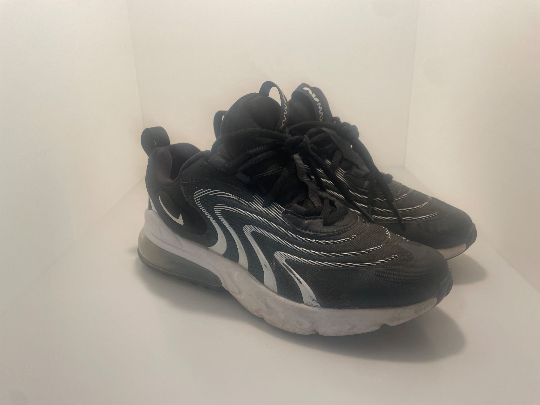 Nike Herrenschuhe: nike air 270 react – Gebraucht aus Sorens von rolf4widmer 1