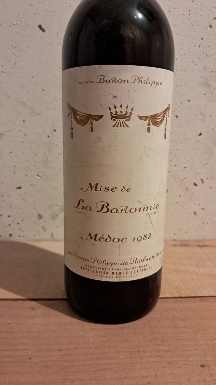 Vino: Rotwein ROTHSCHILD 1982 – Nuovo e nell'imballaggio originale da Lufingen venduto da E-Auktion 1