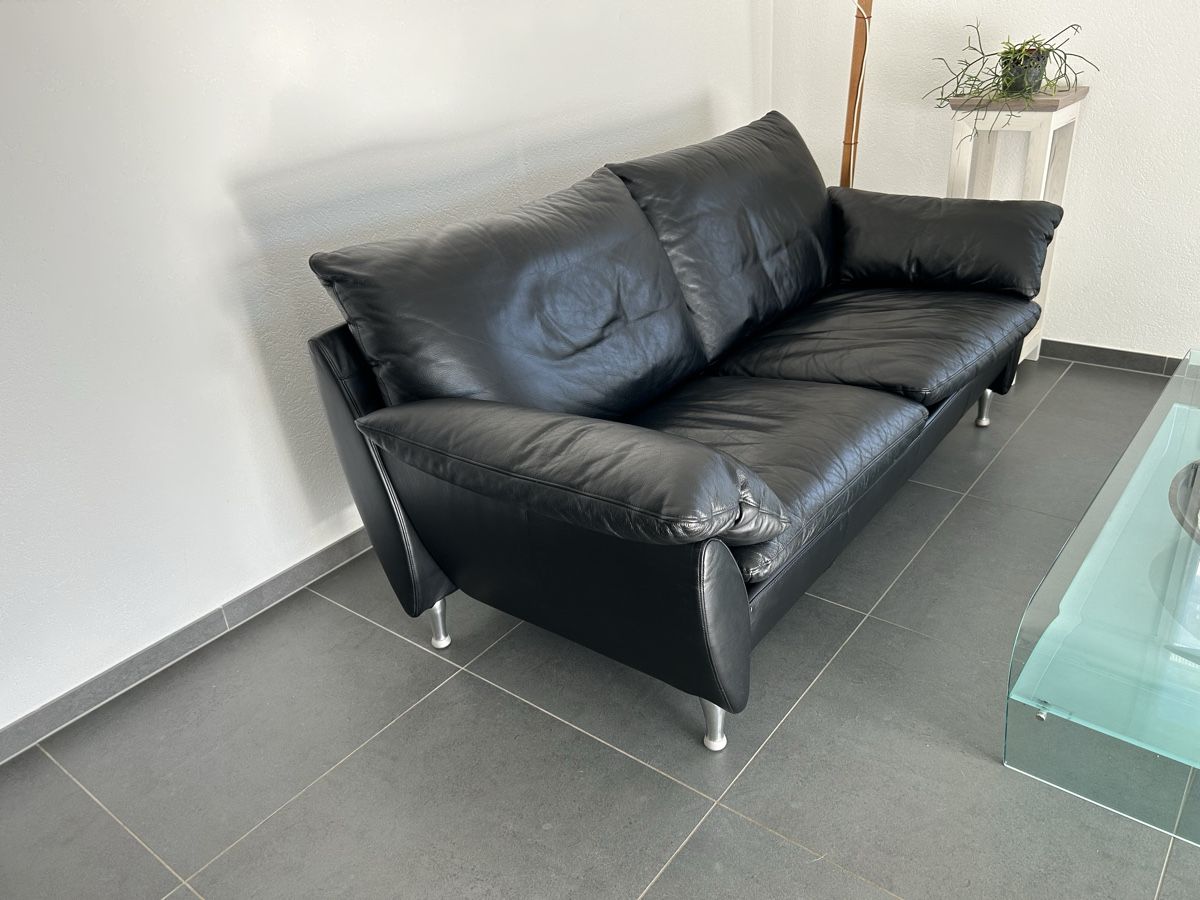 Rolf Benz Sofas: Schwarzes Rolf Benz Sofa, Top Zustand - Schnäppchen! – Gebraucht aus Tennwil von KIsliker 1