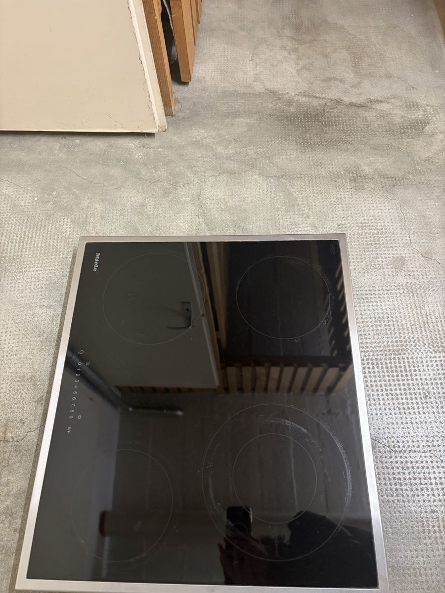 Miele Cuisinières: Plaques induction Miele KM6538 – D'occasion à Pully par ari_78pk 4