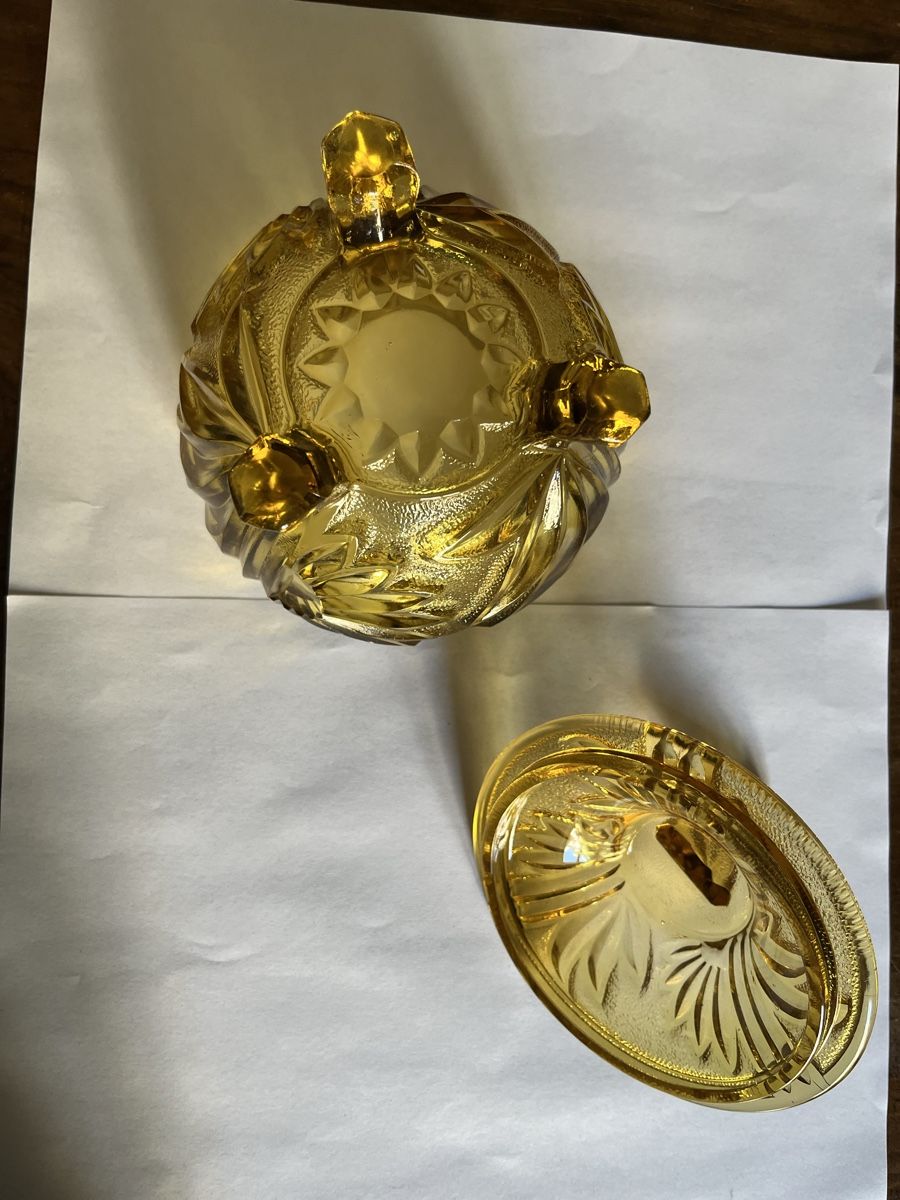 Contenitori & Simili: Behälterschale aus gepresstem Glas – Usato da Lugano venduto da Emi.2798 4
