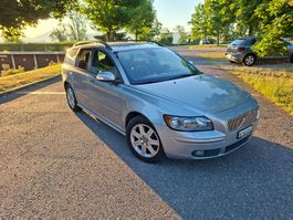 Volvo V50 T5