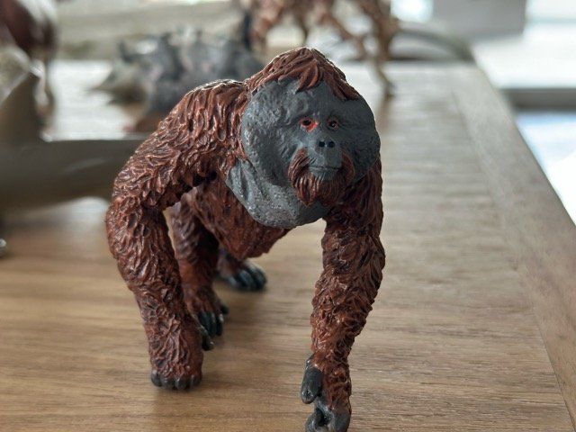 Statuette: Safari Ltd. Männlicher Orang-Utan Sammelfigur – Usato da Fällanden venduto da SafariSchleichCH
