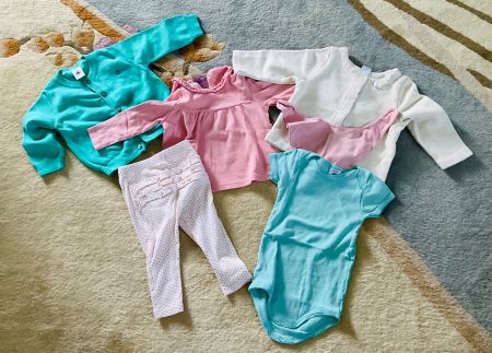 Lot de vêtements 6 pièces PETIT BATEAU bébé fille t. 12 mois