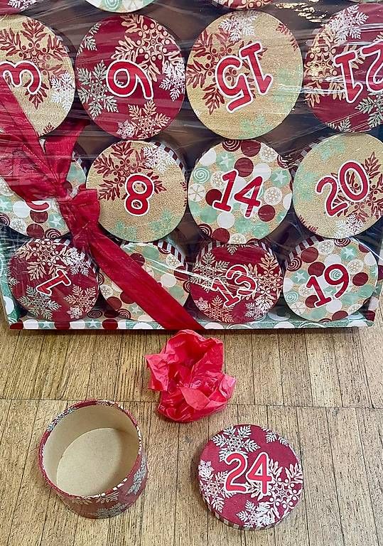 Kalender: zwei hübsche Adventskalender – Gebraucht aus Zürich von giovannisp 4
