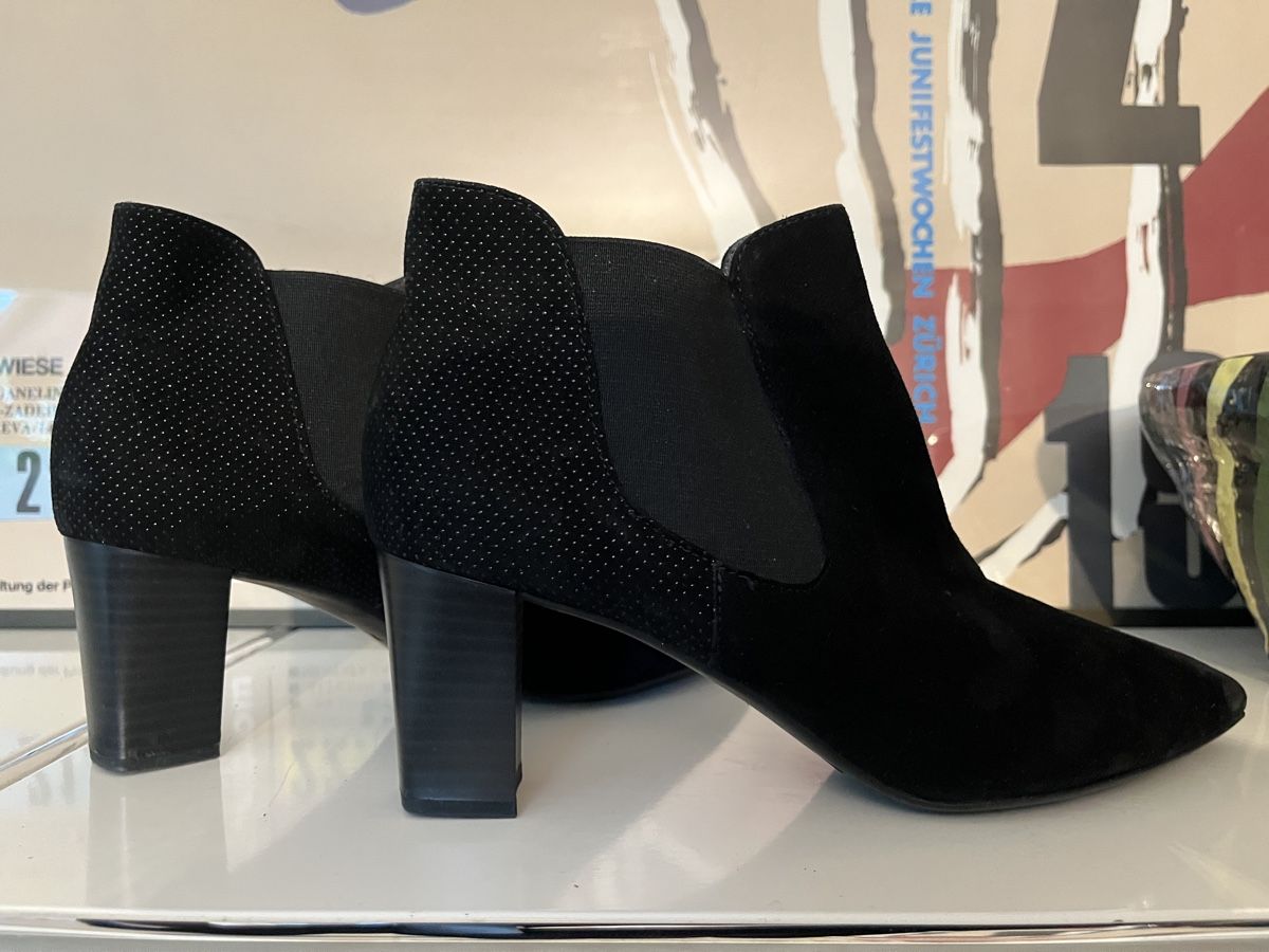 Kaiser Chaussures femmes: Peter Kaiser Stiefeletten, schwarz, 41, Neuwertig – Neuf (Voir description) à St. Gallen par reg_f8h8