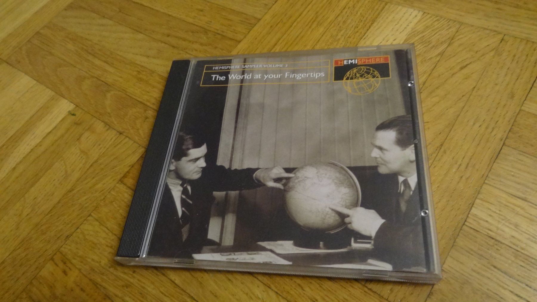 CD: The World at your Fingertips CD – Usato da Olten venduto da Disc-Ausverkauf