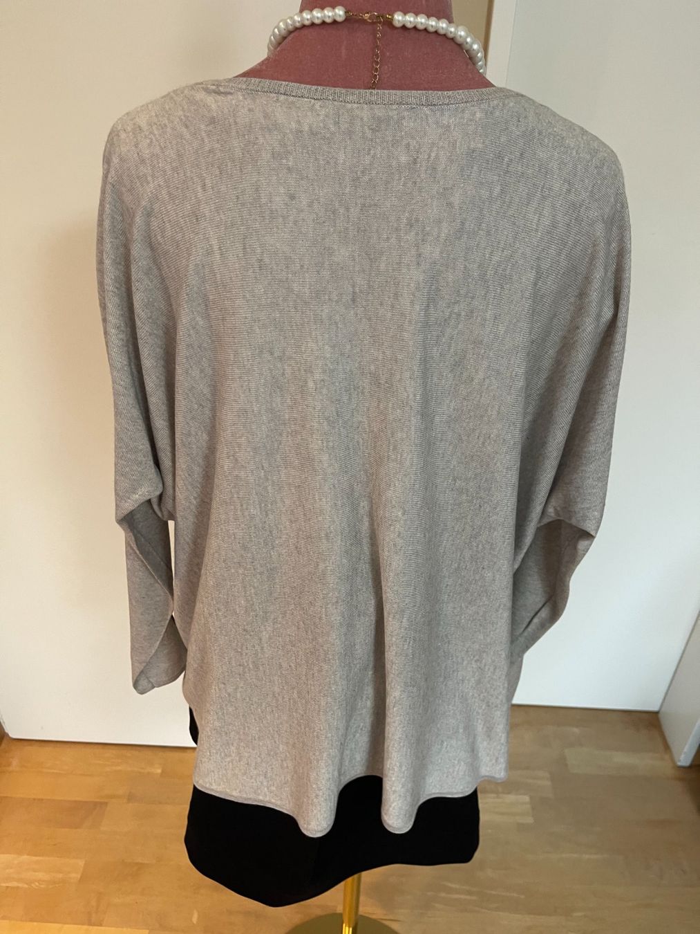 Maje Maglioni & Felpe: maje, Pullover aus Seide & Kaschmir, Gr. S-L – Usato da Gossau ZH venduto da PREL3VED_shop 3
