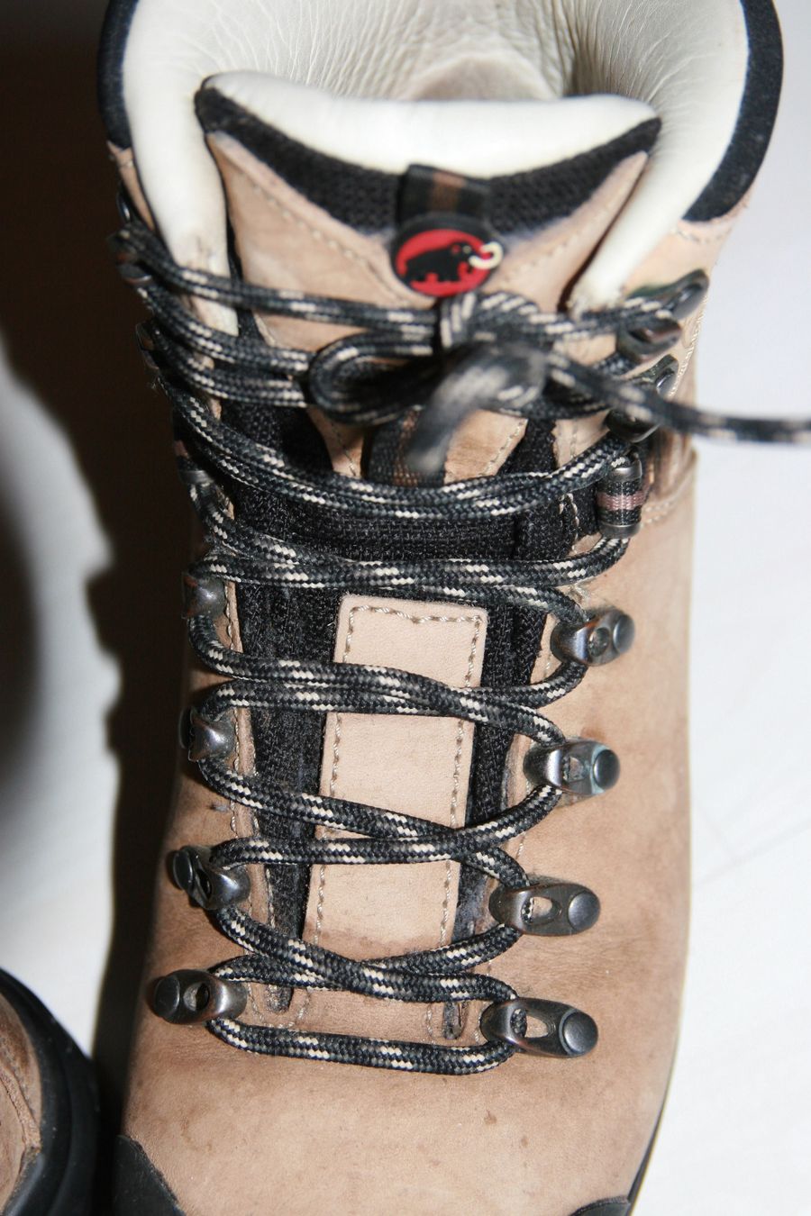 Mammut Scarpe da donna: Wanderschuhe von  Mammut Gr. 37 – Usato da Fislisbach venduto da lorgli 4