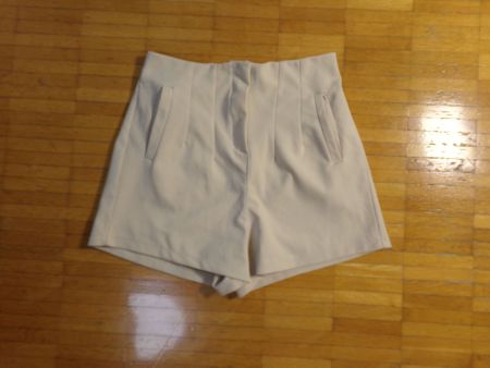 Damen kurze Hose beige   Gr. M    TODAY