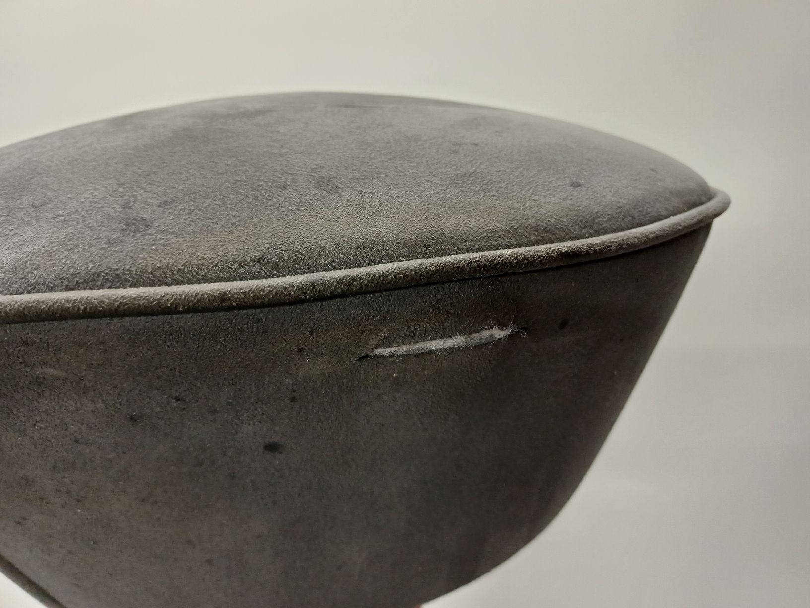 Hocker: Swopper Hocker – Defekt aus Wangenried von  6