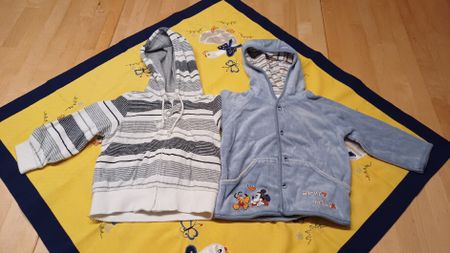 2 Kaputzenjacken (Plüsch), Gr.80,Top Zustand, Micky Maus