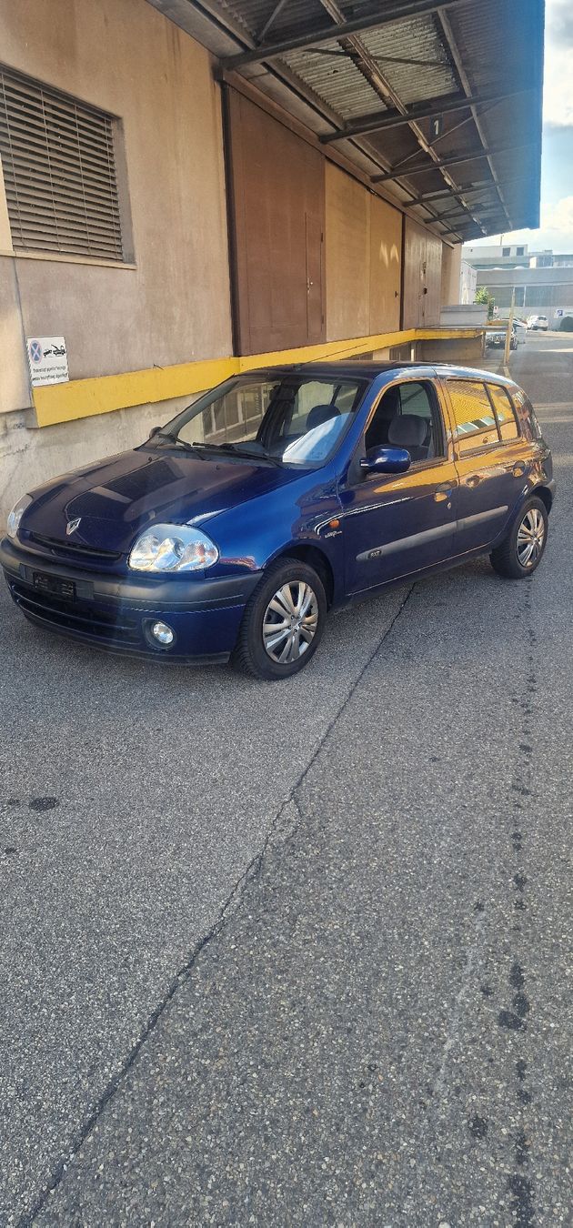 Renault Autos: Renault Clio 1.6 Automat – D'occasion à Zürich par zh_tech