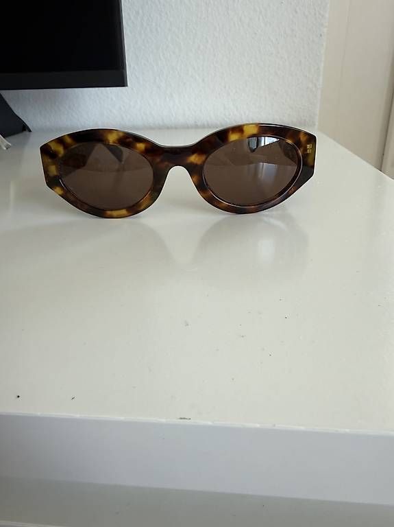 Occhiali & Lenti: VIU Sonnenbrille – Usato da Zürich venduto da Angela_Chloe