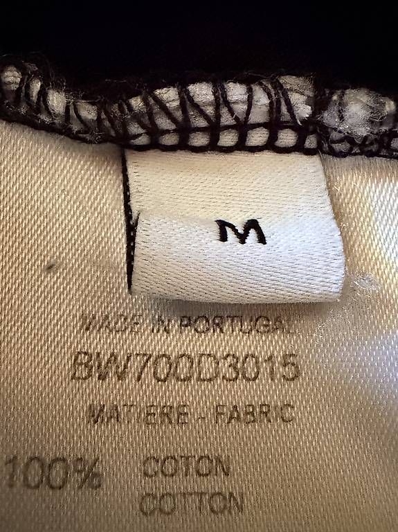 T-Shirts: Givenchy Paris T-Shirt – Gebraucht aus Rougemont von Kosmo0272 4