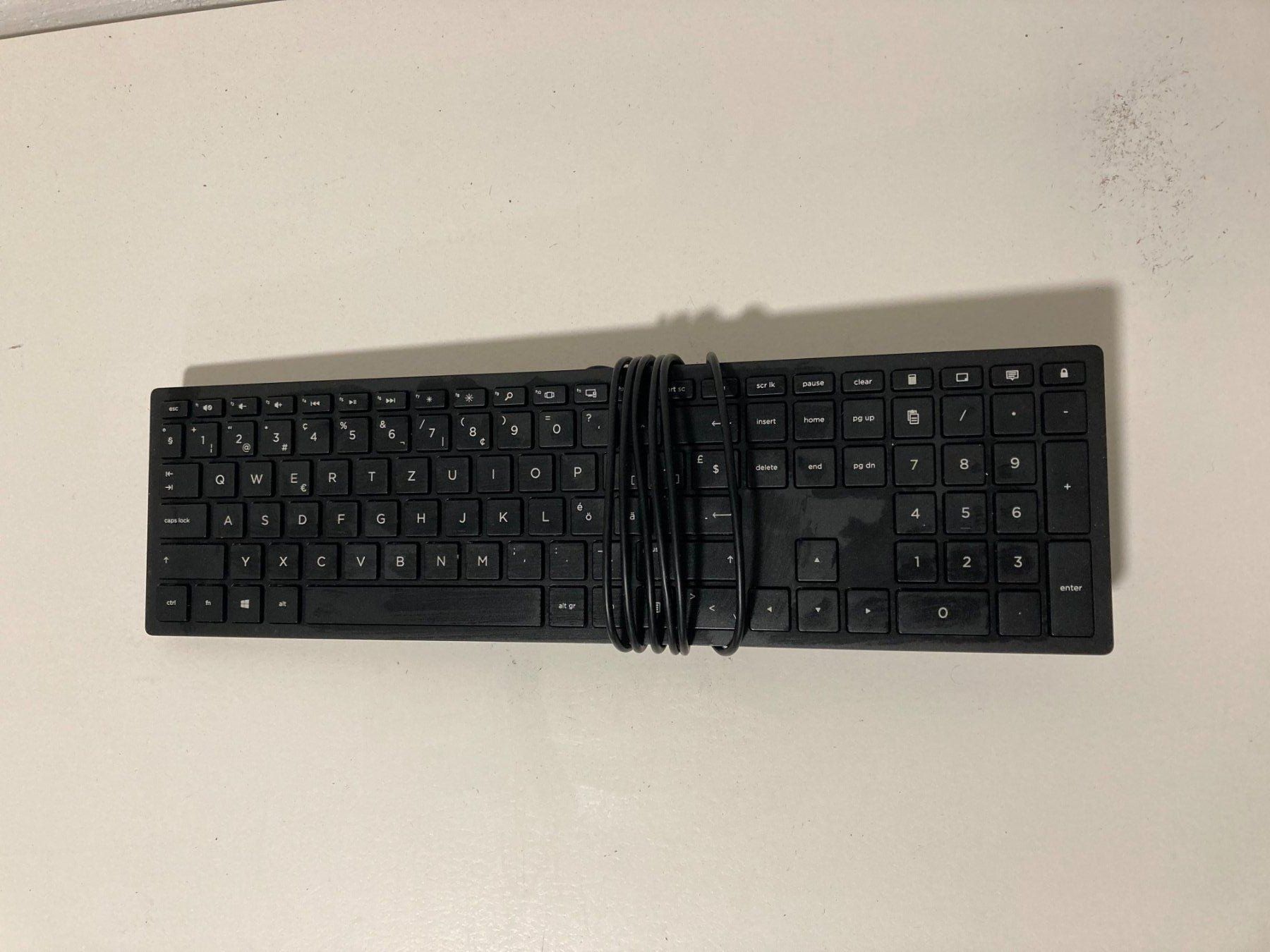 Hewlett Packard Tastiere: HP Tastatur Kabelgebunden – Usato da Hinterkappelen venduto da deev
