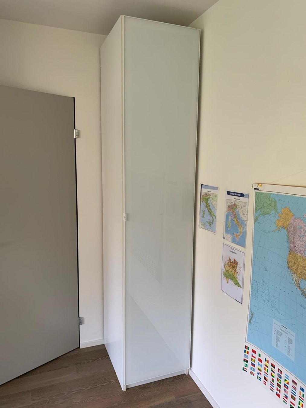 Ikea Armadi: ikea wardrobe Pax – Usato da Thalwil venduto da mar_n6gw
