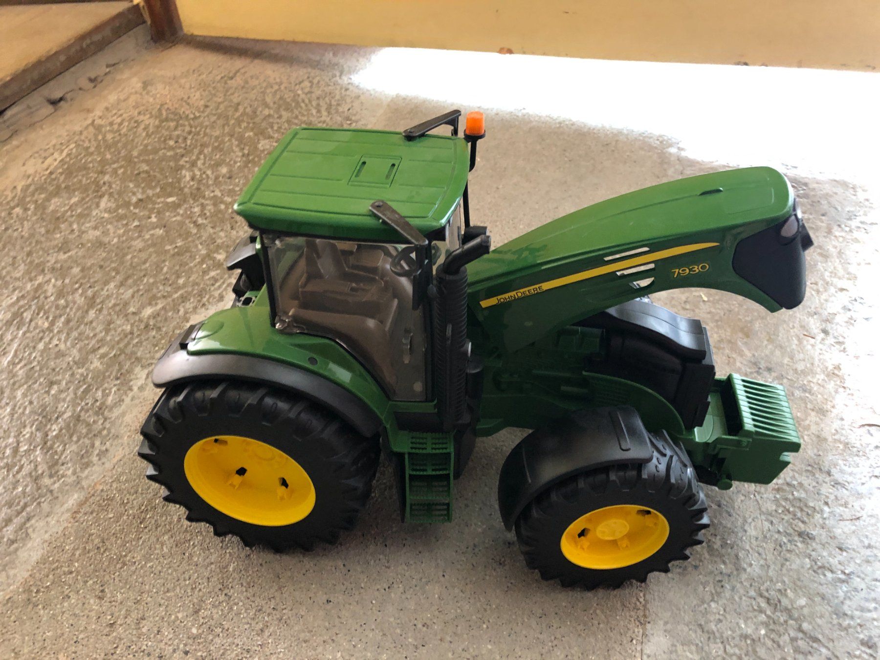 Spielzeuge: Tracteur jouet – Gebraucht aus Yvorne von didier1000 1