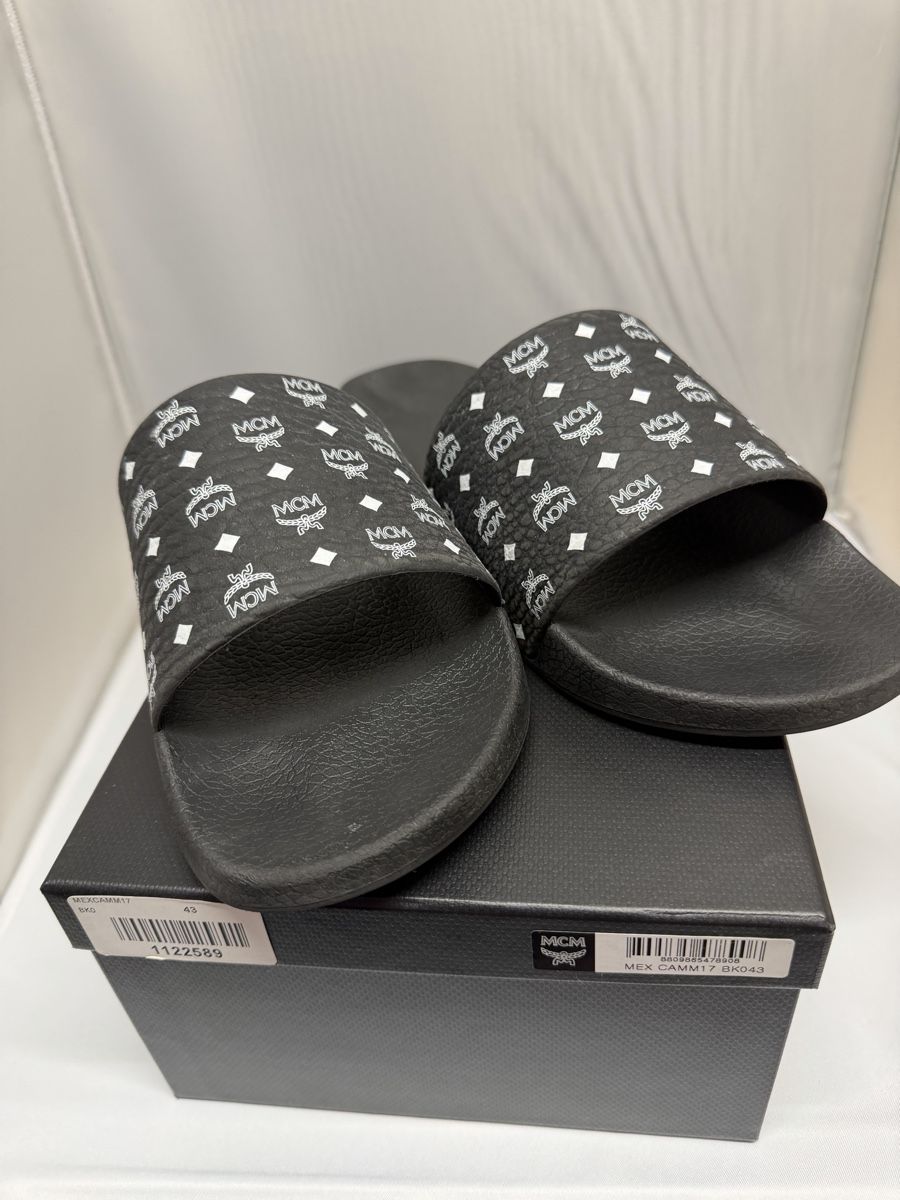 Mcm Scarpe da uomo: MCM Slides Herren 43 schwarz – Usato da Wilen b. Wollerau venduto da phibekuemin
