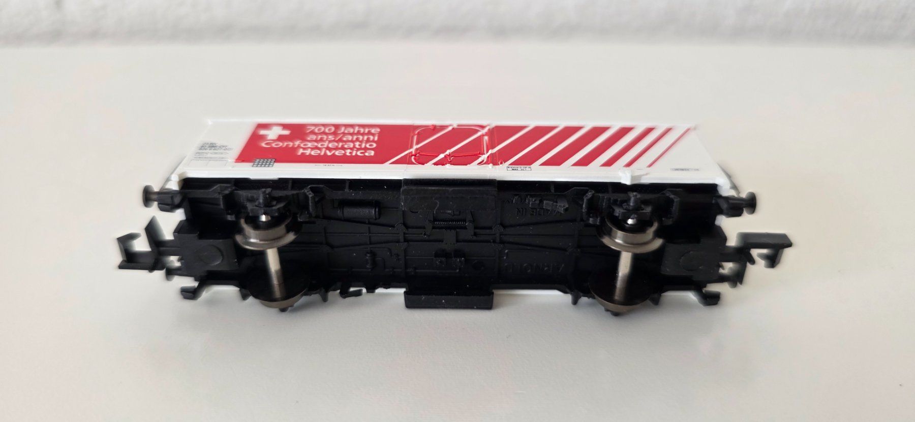 Arnold Modelleisenbahnen: Güterwagen 700 Jahre Eidgenossenschaft - Arnold 4551 – Neu (gemäss Beschreibung) aus Wittenbach von Hase113 5