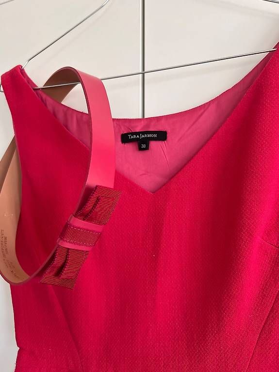Vestiti: Tara Jarmon dress pink Gr38 – Usato da Zürich venduto da cat_9qyy 1