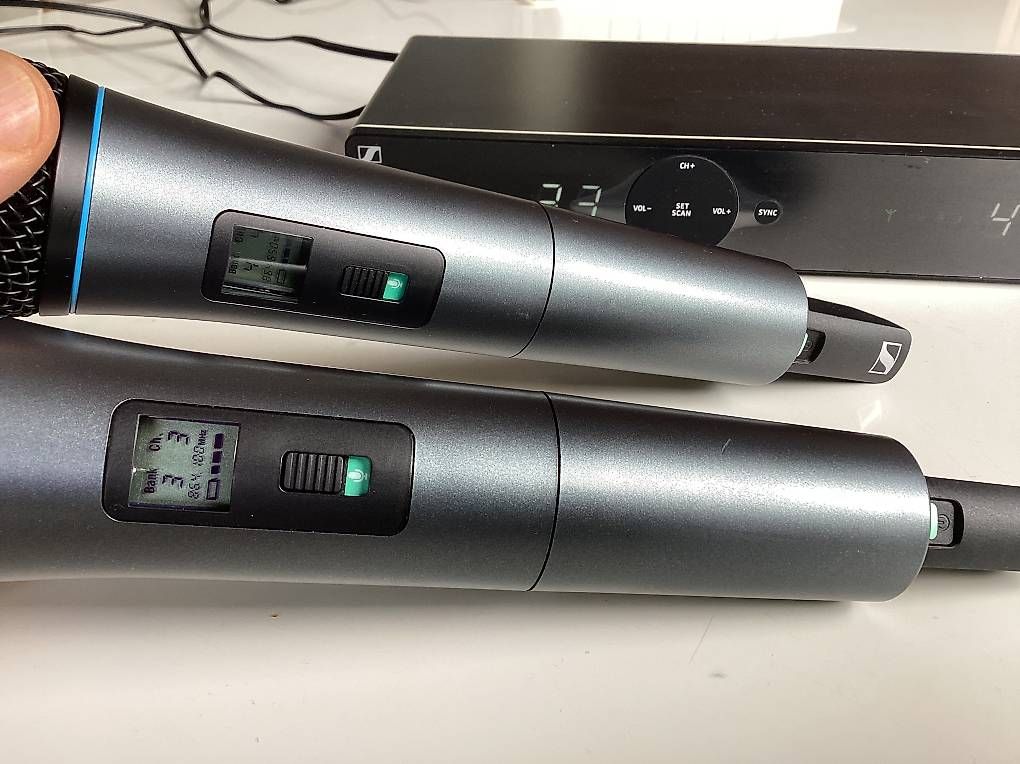 Sennheiser Mikrofone: 2X Sennheiser e825 Handsender XS Wireless – Gebraucht aus Alpnach Dorf von GuntaKinte