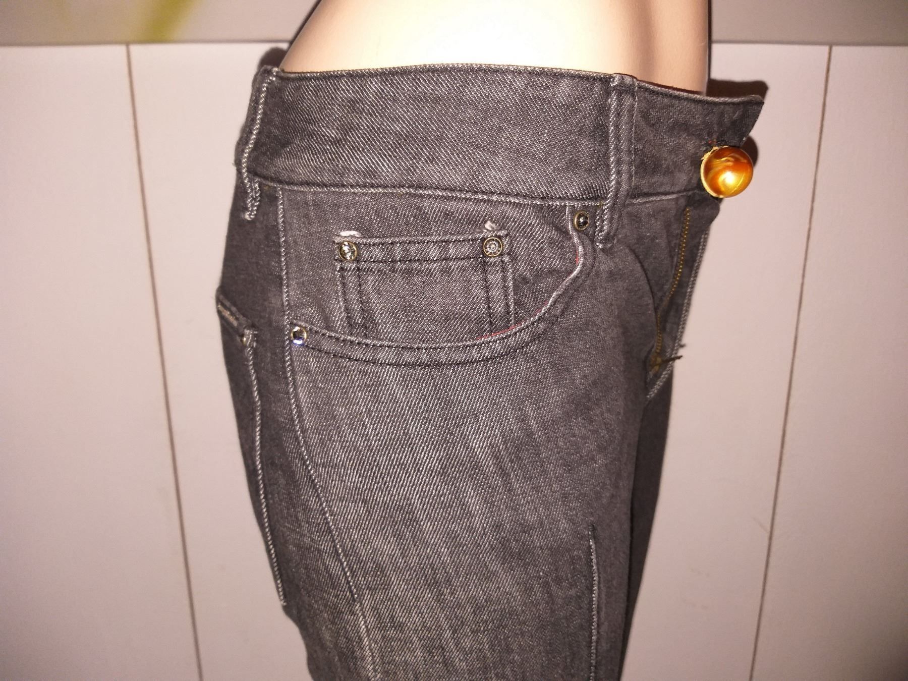 Jeans: Jeans VOYAGE PASSION   Taille/Grosse 34 CH – Usato da Cossonay-ville venduto da Super-Price-Quality 4