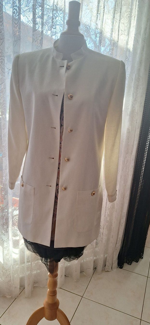 Giacche: Veste blanche Vintage 40 – Usato da St-Triphon venduto da Jldr0 1