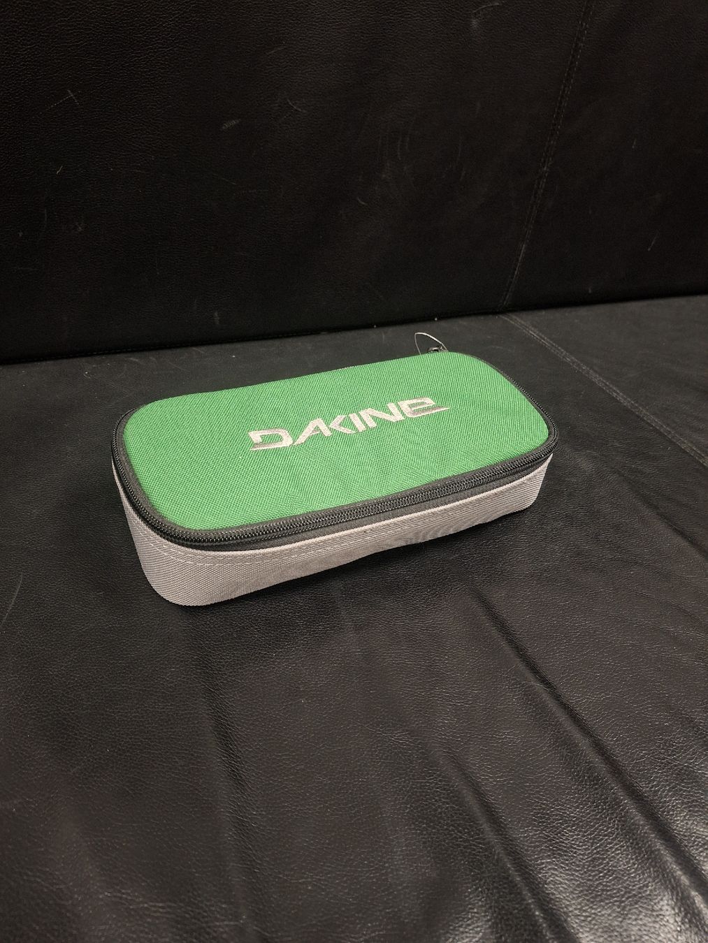 Dakine Astucci : Dakine Etui – Nuovo (secondo la descrizione) da Adelboden venduto da oestersport 3