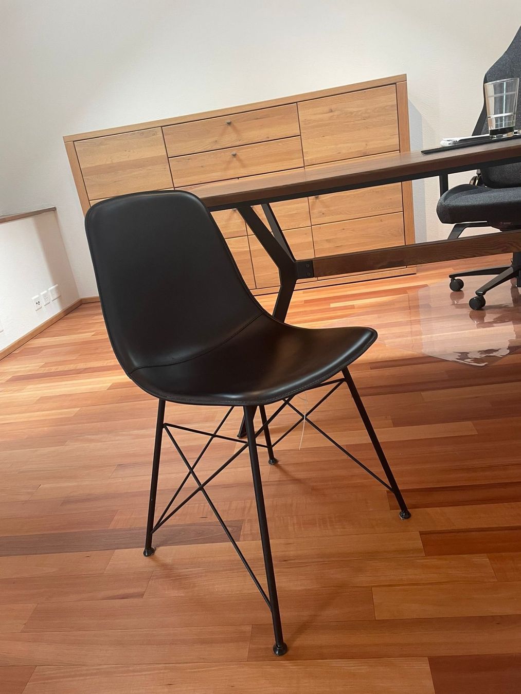 Interio Sedie: Interio Stuhl Sitzschale Sedia Leder – Usato da Stäfa venduto da jea_5hfg 1