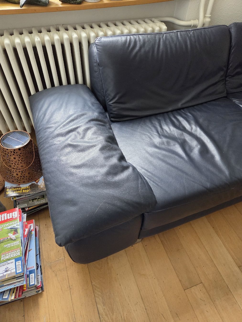 Divani: Dunkelblaues Ledersofa – Usato da Wädenswil venduto da Greatstuff 3