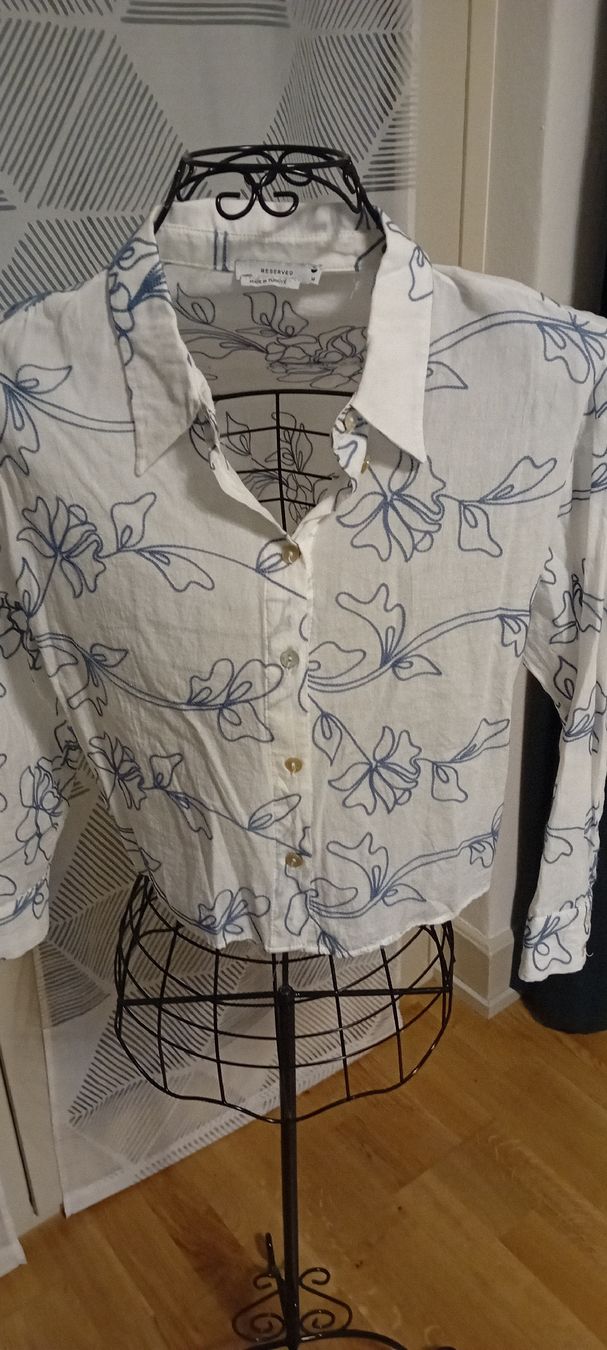 Camicette: kurze bluse von reserved gr M – Nuovo (secondo la descrizione) da zürich venduto da janjaz 1