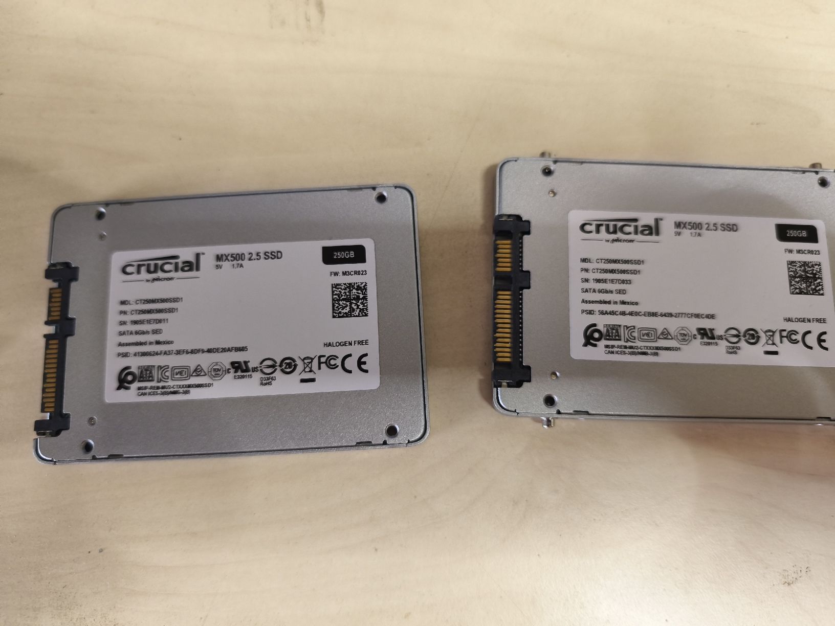 Crucial Harddisks: 2 Festplatten 250 Gb – Gebraucht aus Burgdorf von weggu.666
