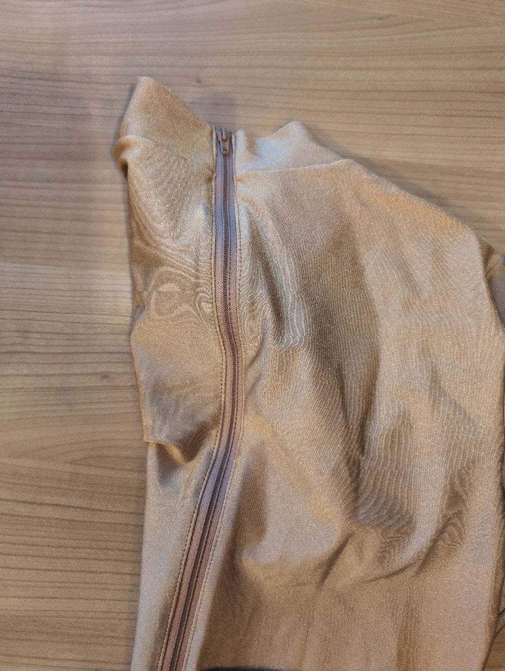 Lots de vêtements: Eislaufbody – Neuf avec emballage d'origine à Frauenfeld par syre01 1
