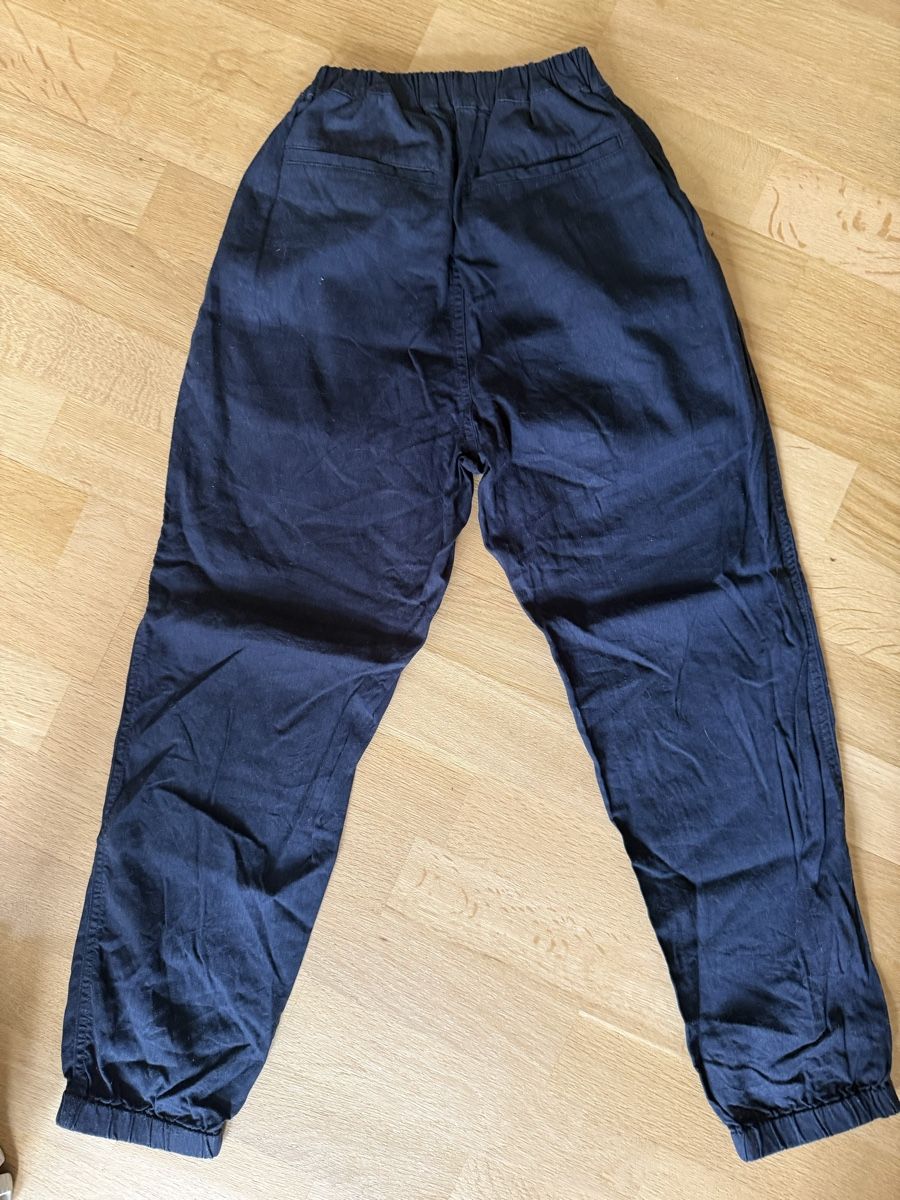 Uniqlo Pantaloni: UNIQLO Hose 150 – Usato da Zürich venduto da Mothai 4