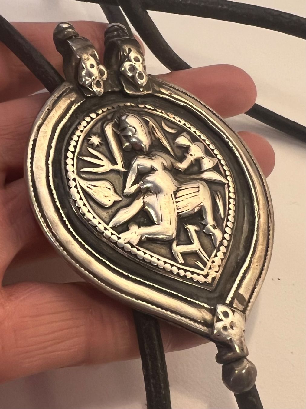 Cravatte: Cravate bolo argent et cuir, ancien – Usato da Genève venduto da DELIRBEADS 7