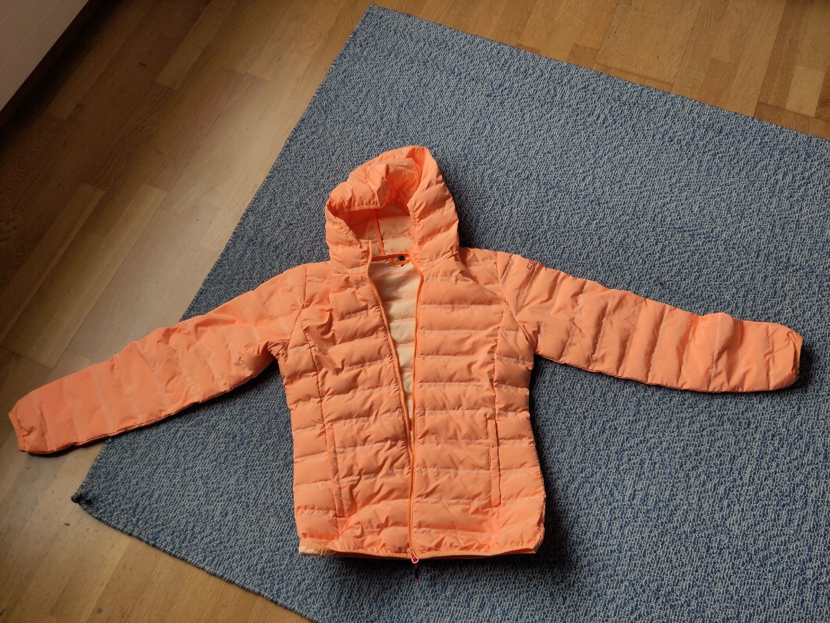 CMP Giacche & Cappotti: CMP Stylish Light Orange Padded Jacket – Usato da Riehen venduto da 2243 1