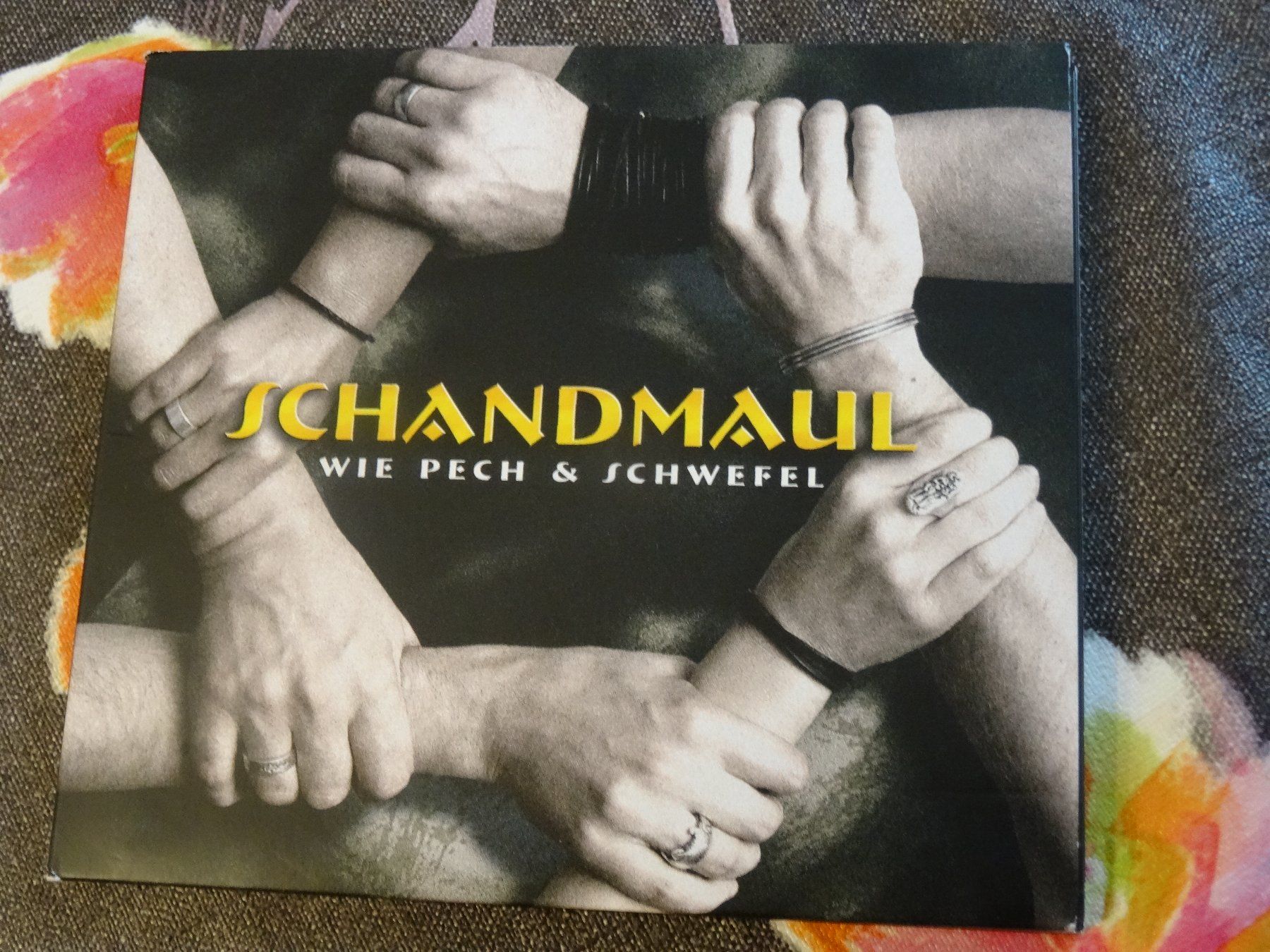 CD: Schandmaul - Wie Pech & Schwefel CD – Usato da Olten venduto da Disc-Ausverkauf