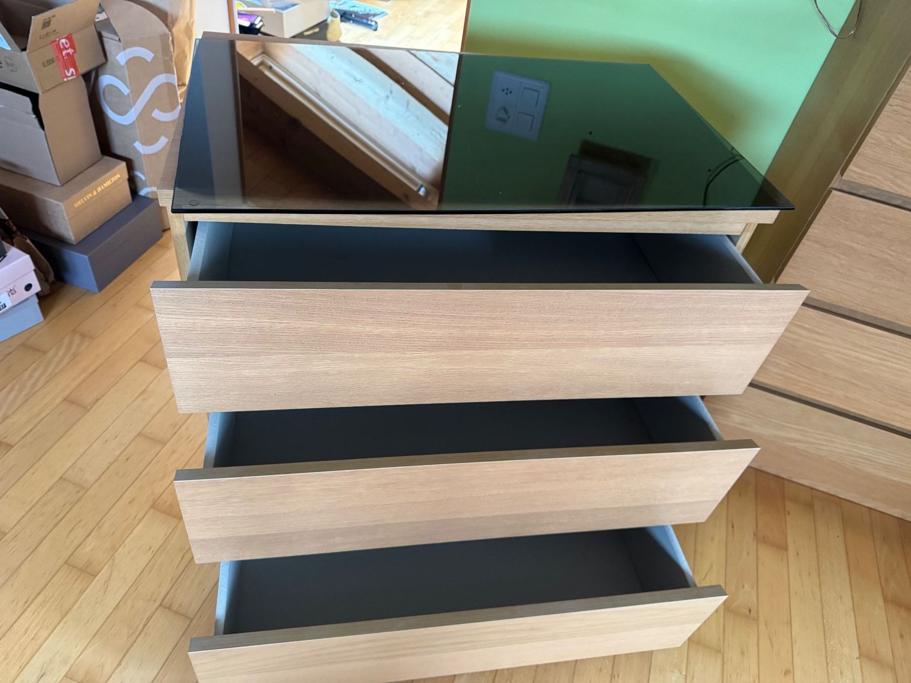 Ikea Commodes: Schubladen-Kommode mit Glasplatte, Ikea – D'occasion à Oberrohrdorf par maggys15